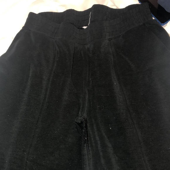 High wasted black joggers 💞💞💞💞💞 - Picture 2 of 2